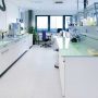 Pavimentazioni per laboratori farmaceutici: quali scegliere?